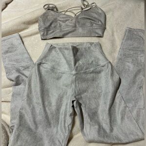 ALO Yoga Set